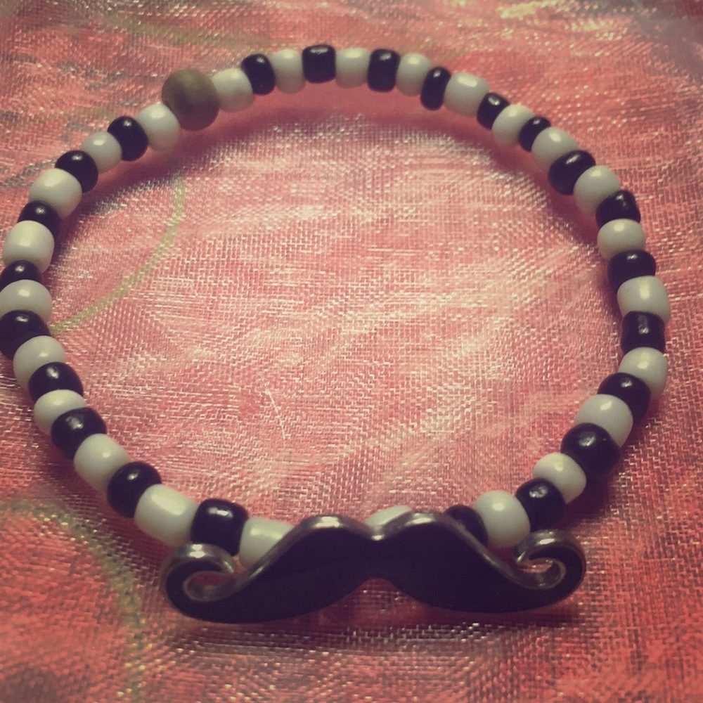 🌟BRAND NEW🌟 Unisex Mustache Bracelet